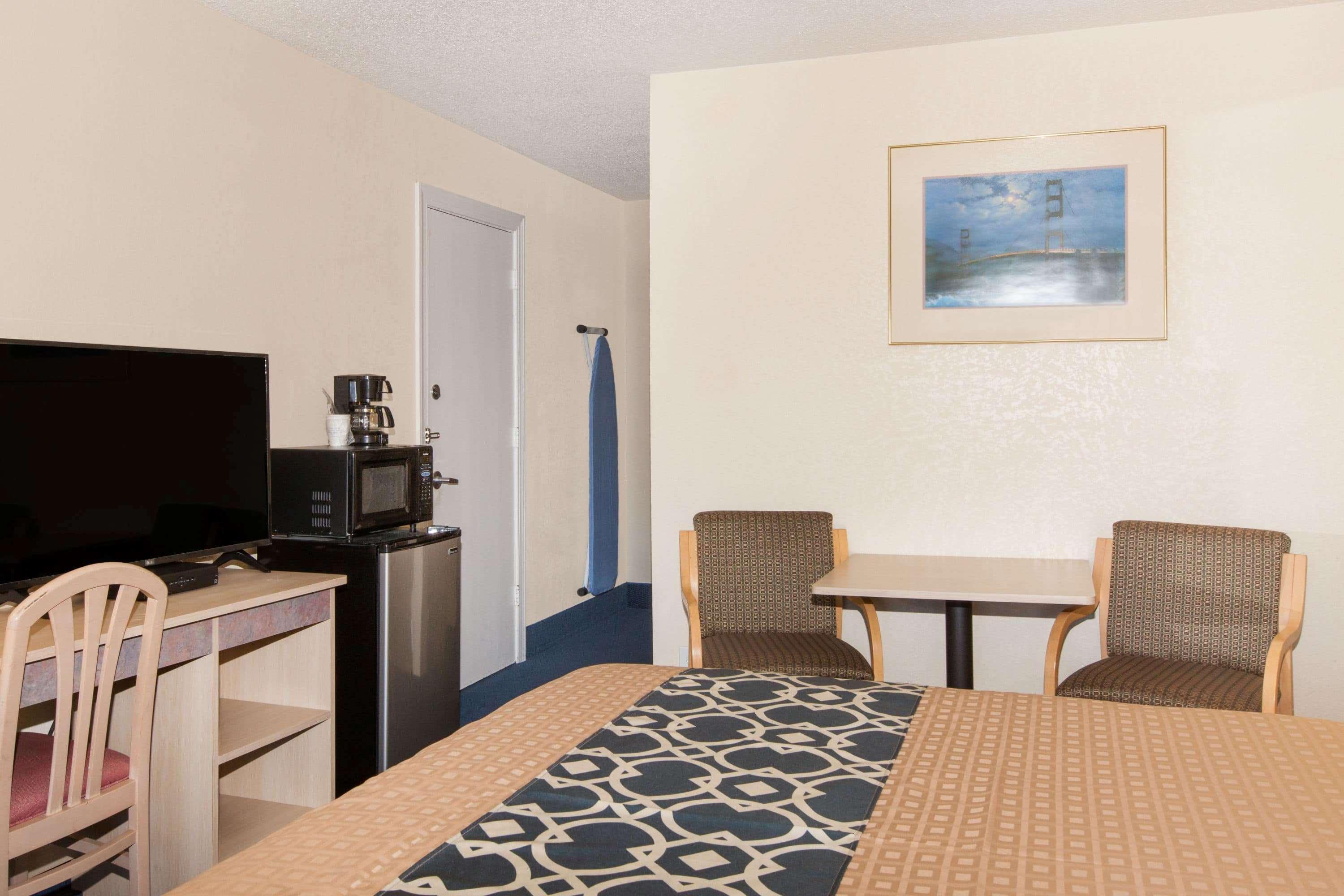 Travelodge By Wyndham Los Banos Ca Εξωτερικό φωτογραφία
