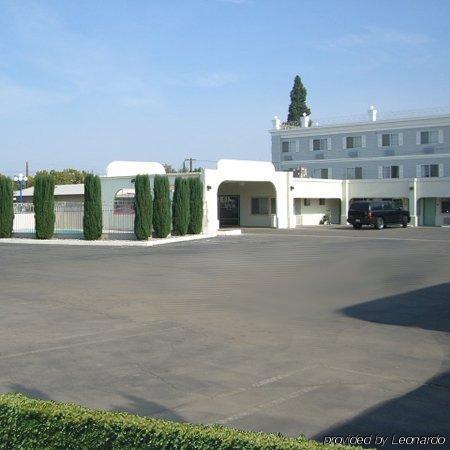 Travelodge By Wyndham Los Banos Ca Εξωτερικό φωτογραφία