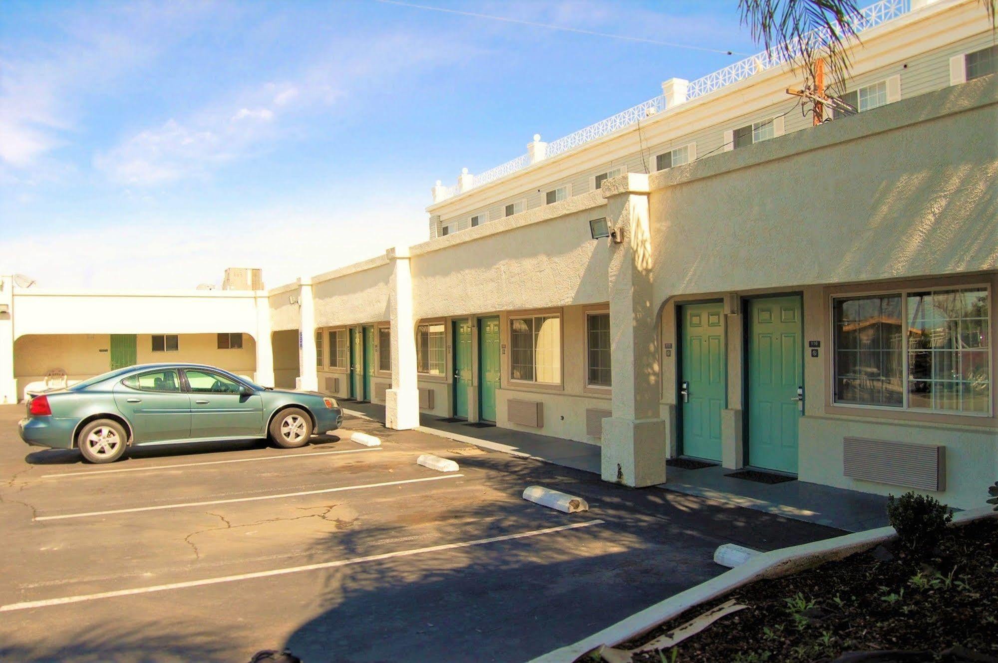 Travelodge By Wyndham Los Banos Ca Εξωτερικό φωτογραφία